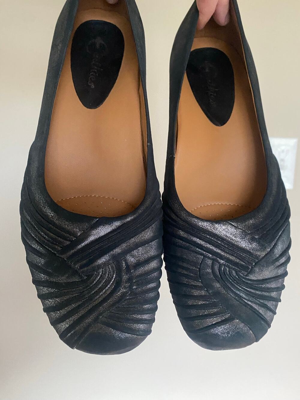 Earthies Vanya Ballet Flats Low Wedge Women’s Pewter/ Dark Silver Size 9.5
